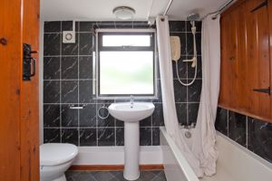 Bathroom - click for photo gallery